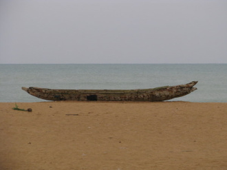 01 Ancien Bateau D Peche Sur Le Rivage